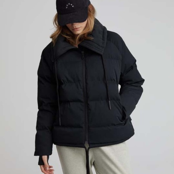 Varley Granville Black Puffer Jacket Medium Revolve Anthro Ski Winter - Picture 11 of 11